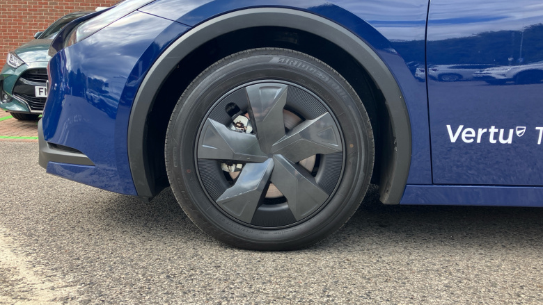 Toyota Prius 2.0 PHEV Design 5dr CVT Hatchback